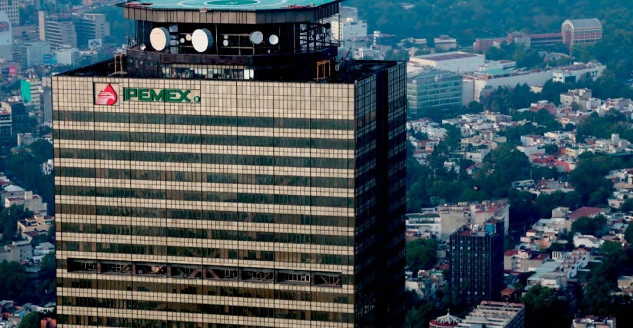 SHCP y SENER se enfrentan por Plan de Negocios de Pemex