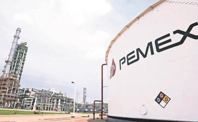 Pemex, el mundo al revés