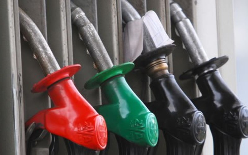Los huachicoleros han encontrado una nueva forma de comercializar combustible ilícito: a través de su importación con un etiqueta falsa, y más barato