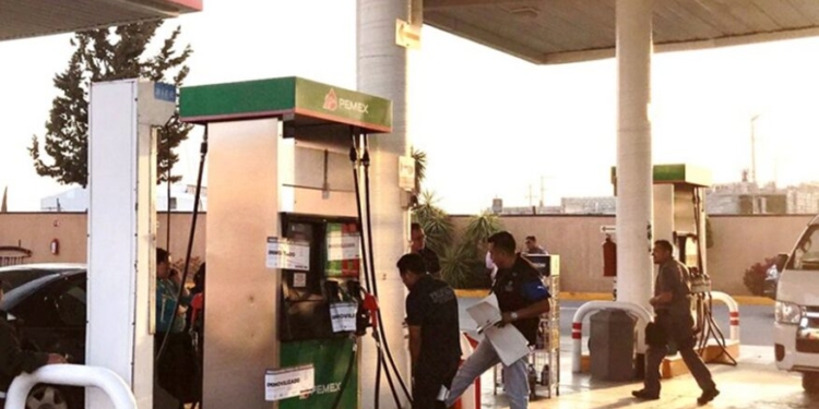 Inmoviliza Profeco 12 bombas en gasolinera de Sonora por “rastrillos”